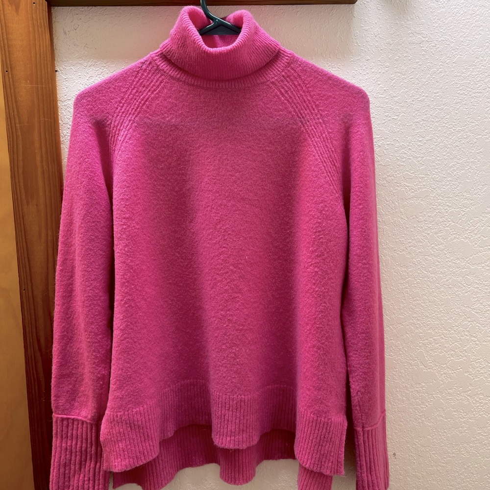 J Crew S turtleneck sweater S pink